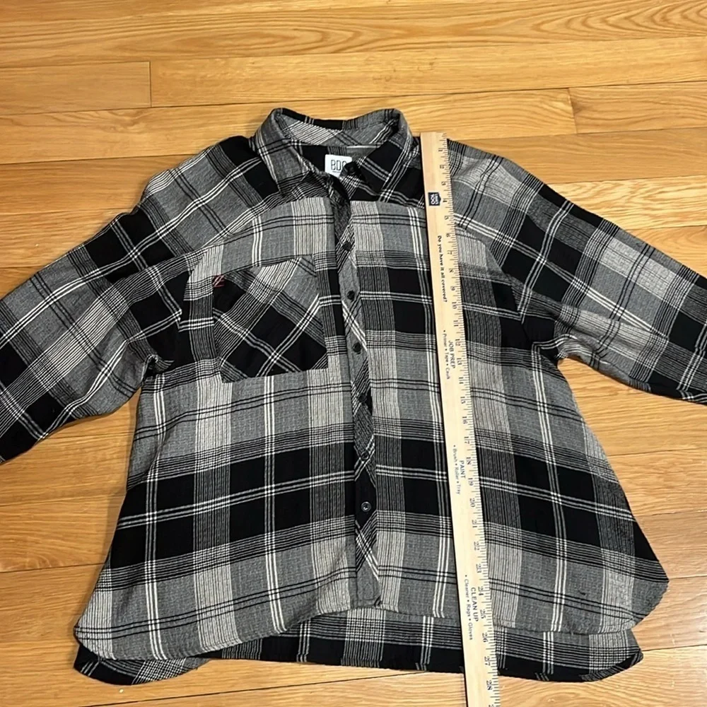 BDG urban outfitters button down long sleeve shirt size medium - Picture 11 of 11